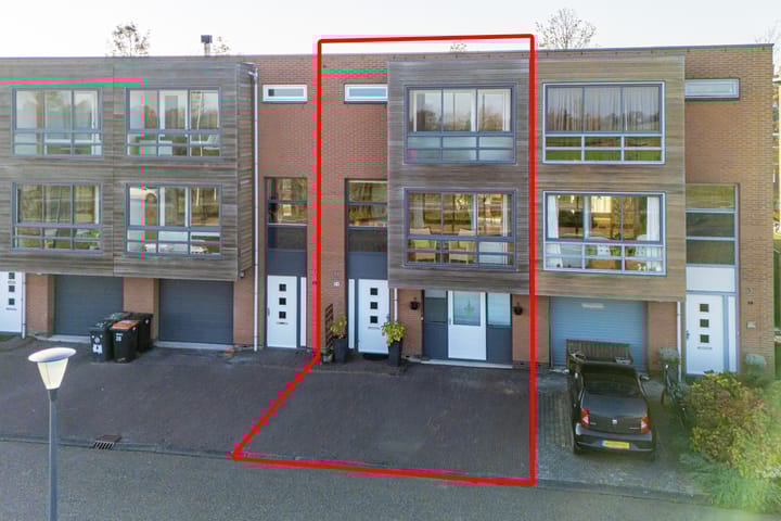 Foto 41 van de Vaart 31