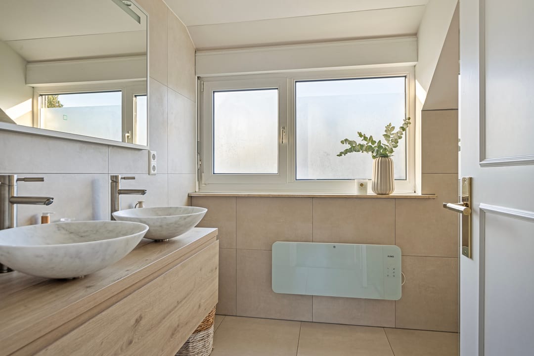 Photo 32 of Tweeberg 1-B