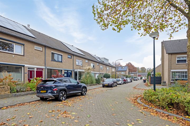 View photo 40 of Kamerlingh Onnesstraat 57