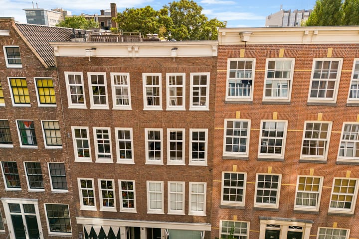 Photo 3 of Nieuwe Kerkstraat 36-2