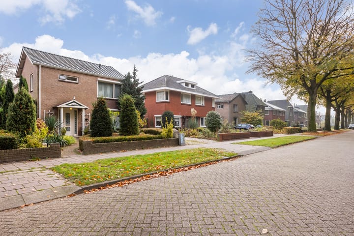 Foto 13 van Parallelweg 32