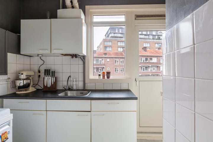 Foto 11 van Delftsevaart 32-B