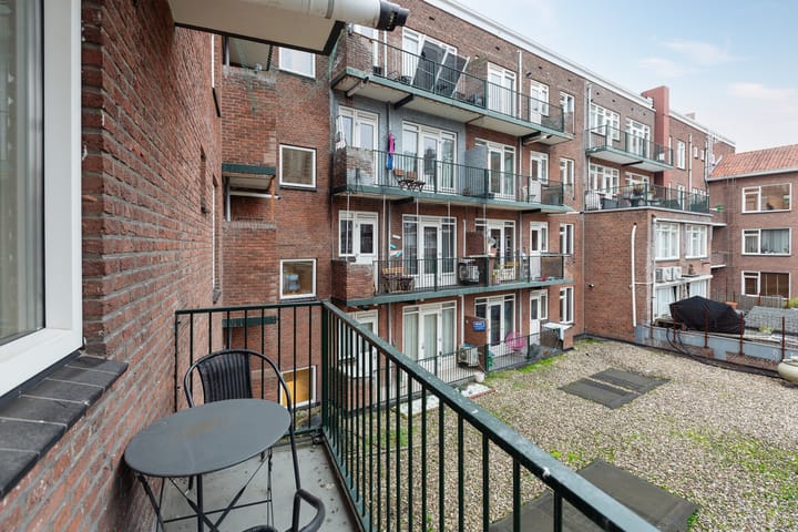 Foto 12 van Delftsevaart 32-B