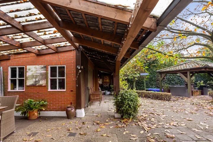 Foto 42 van Parallelweg 32