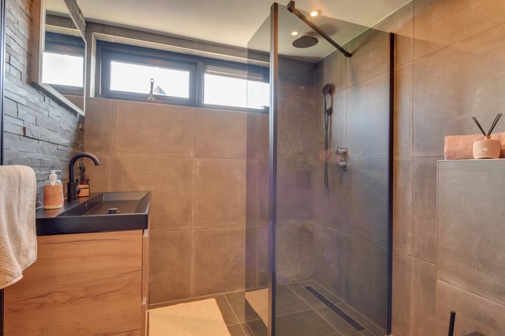 Foto 4 van Ridderspoor 74