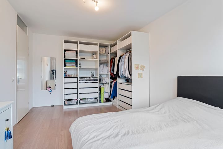 Foto 23 van Corsica 34