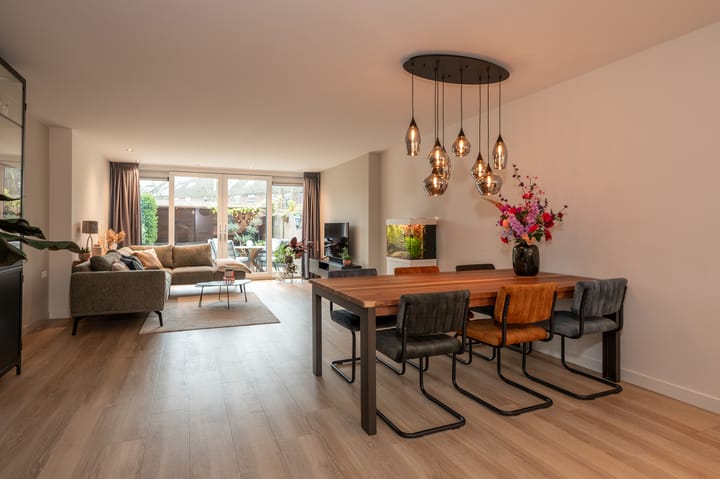 Foto 2 van Leeuwerik 142