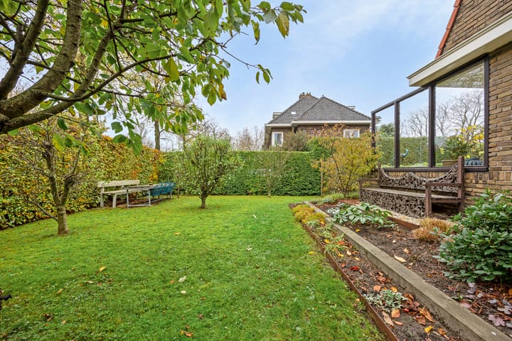 Foto 32 van Stationsweg 2