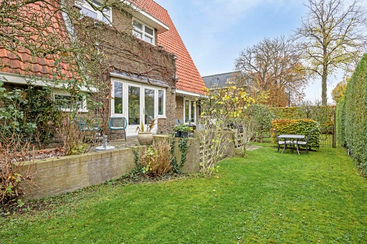 Foto 36 van Stationsweg 2