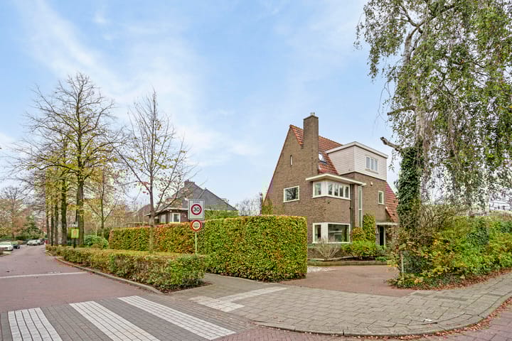 Foto 46 van Stationsweg 2