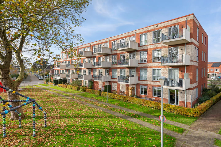 Bekijk foto van Van Lijnden van Hemmenstraat 151