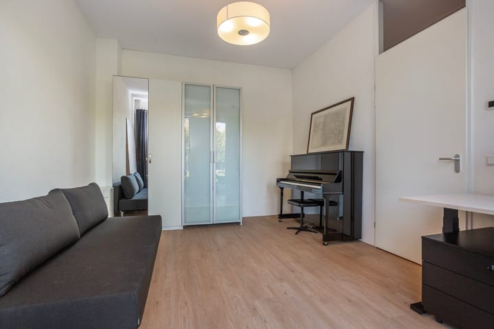 Foto 16 van Spoorweghavenplein 11