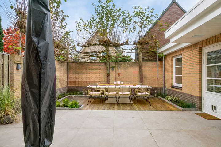 Foto 2 van Sint Jansbloem 11