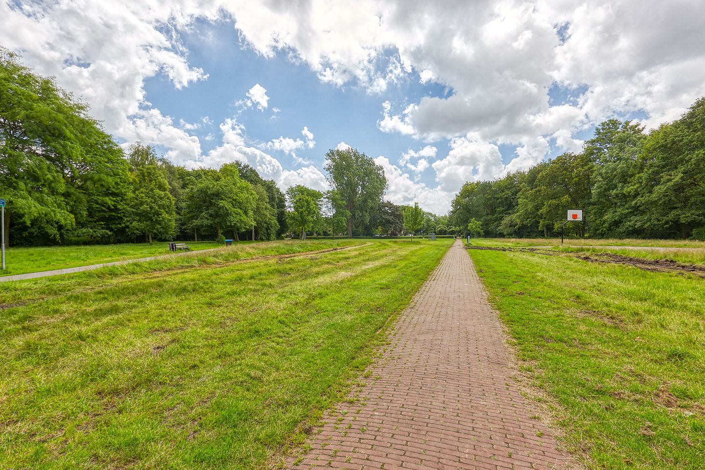 Foto 29 van Allard Piersonlaan 271