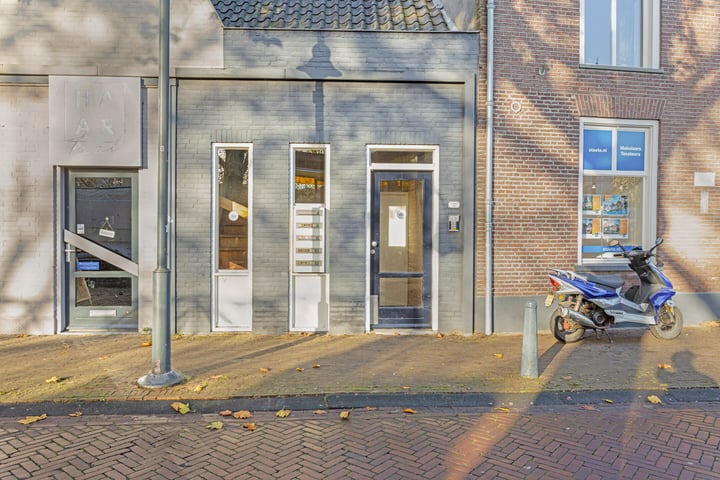 Bekijk foto 2 van Prins Hendrikstraat 6