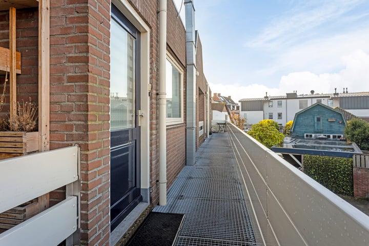 Bekijk foto 3 van Prins Hendrikstraat 6