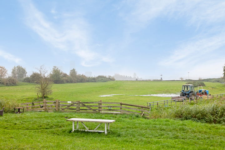 Bekijk foto 43 van Monnikendammerweg 22