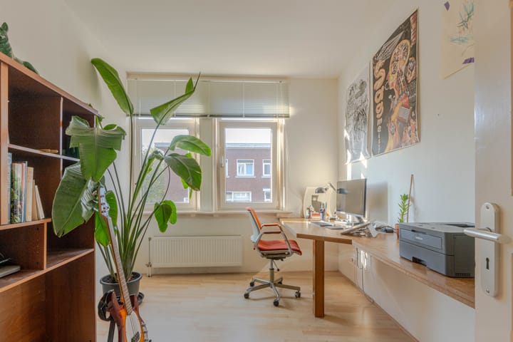 Foto 12 van Mijnsherenlaan 49-D