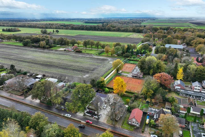 Bekijk foto 51 van Rhederweg 6