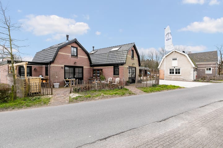 Photo 33 of Rijksstraatweg 132