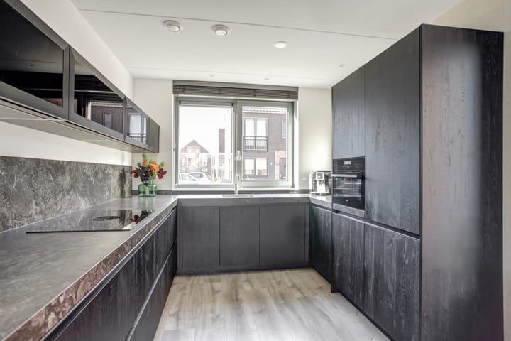 Foto 8 van Industriestraat 14