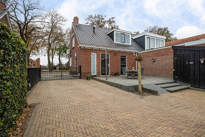 Bekijk foto 47 van Westerstraat 116