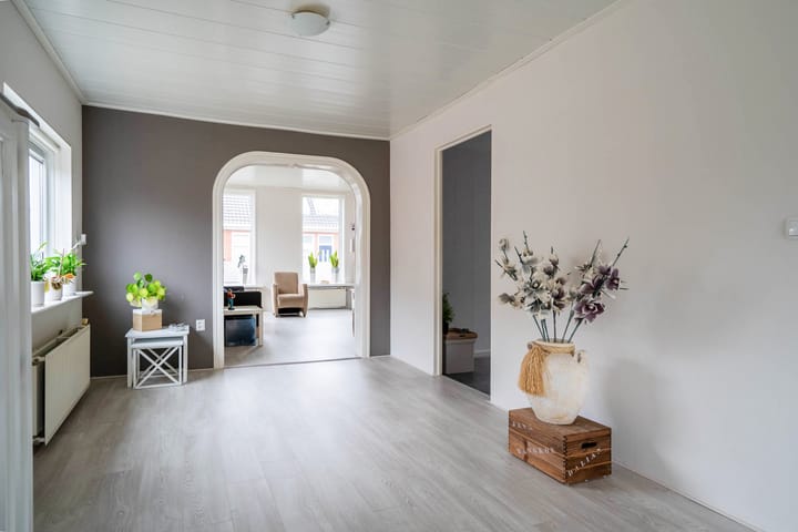 Foto 12 van Julianastraat 23