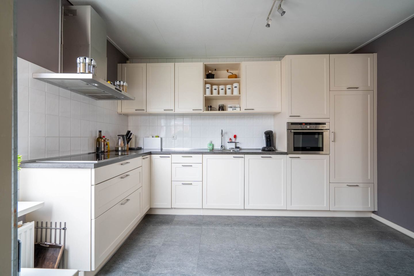 Photo 14 of Julianastraat 23