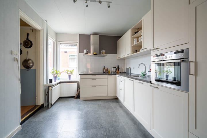 Foto 15 van Julianastraat 23