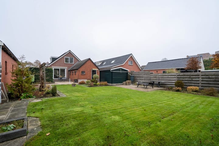 Foto 28 van Julianastraat 23