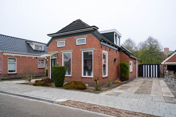 Foto 39 van Julianastraat 23