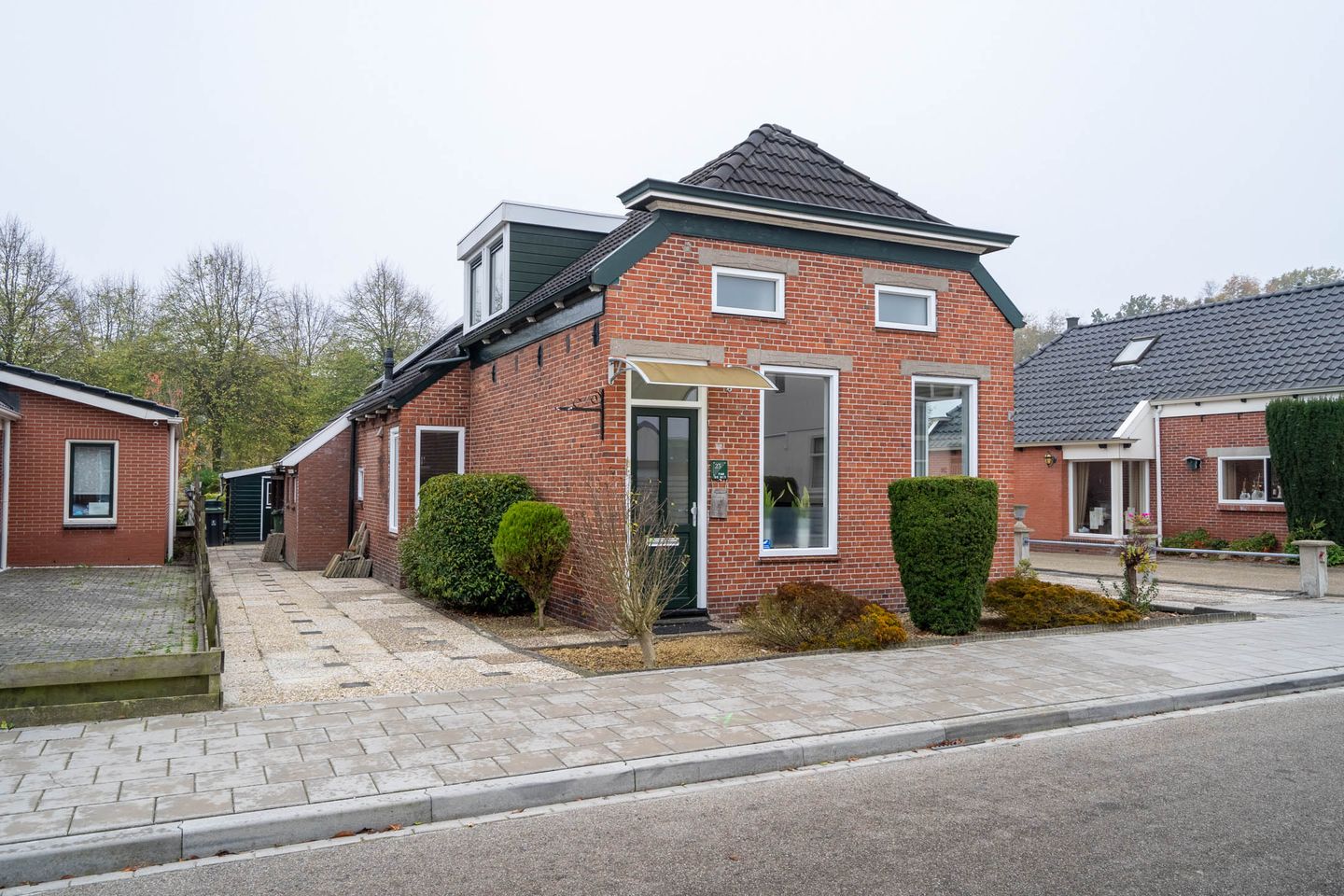 Photo 40 of Julianastraat 23