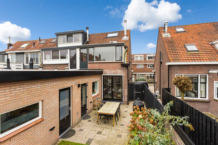 View photo 34 of Oranjestraat 25