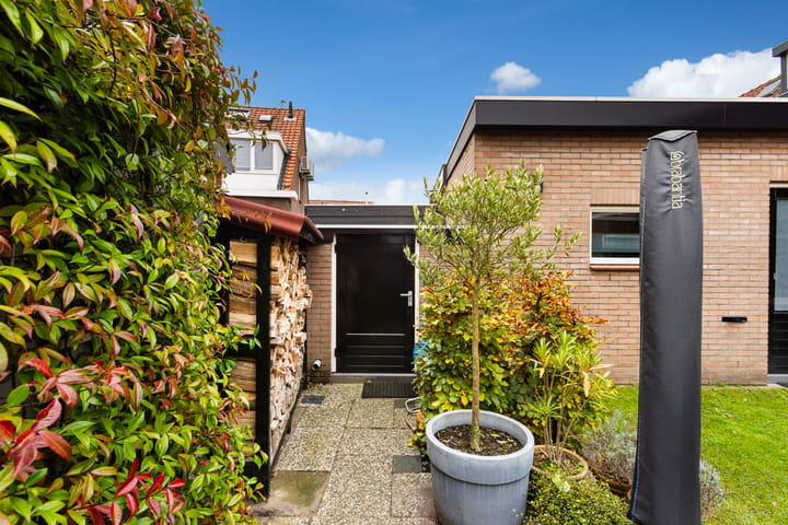 Foto 41 van Oranjestraat 25