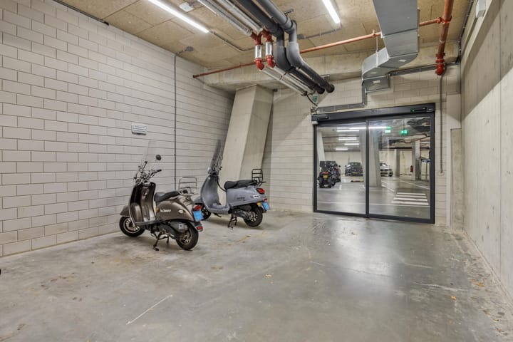 Foto 34 van Vincent van den Heuvellaan 373