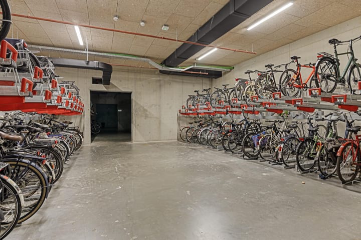 Foto 36 van Vincent van den Heuvellaan 373