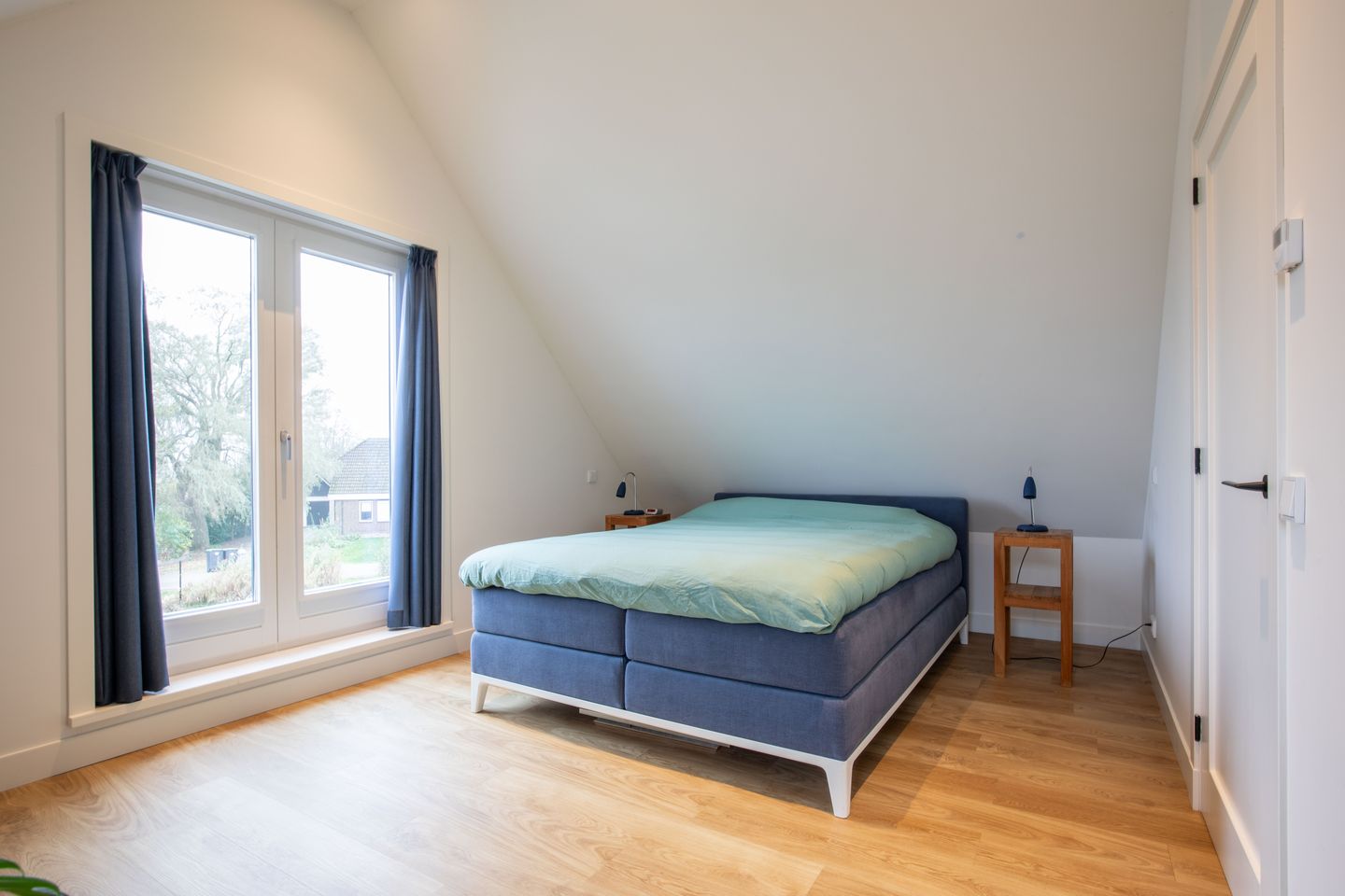 Photo 29 of Waver 42