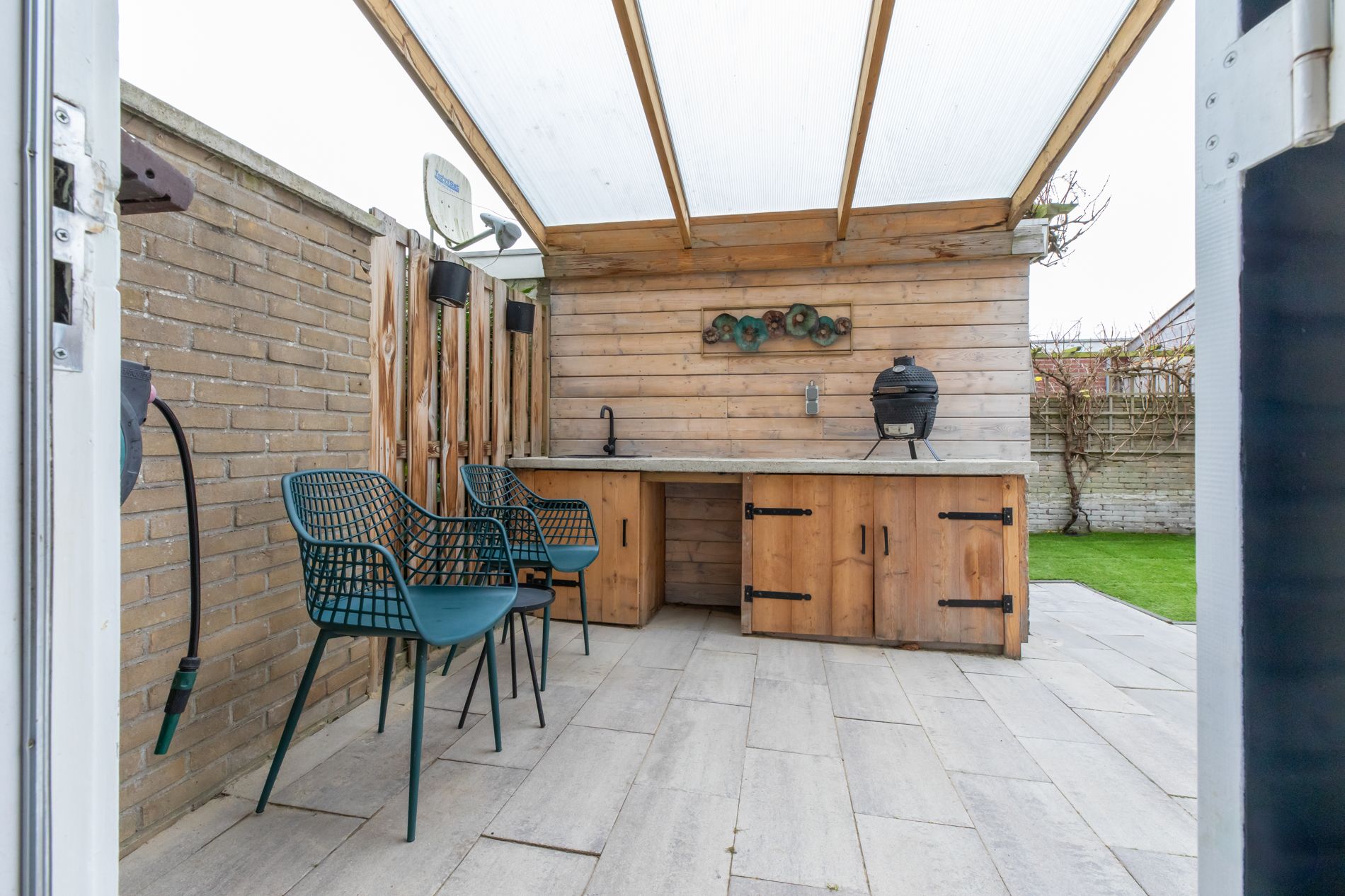 Photo 30 of de Ruyterstraat 28