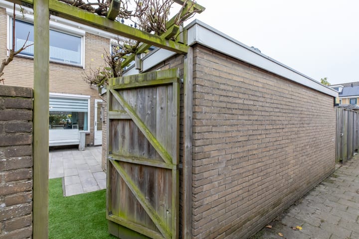 Foto 34 van de Ruyterstraat 28