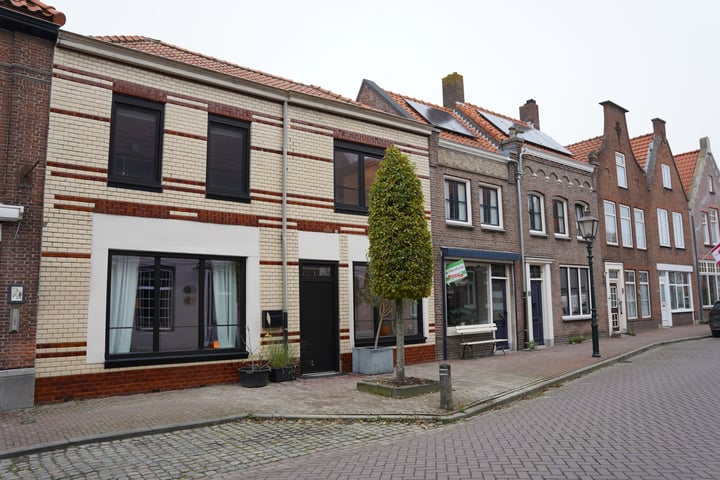 Bekijk foto 42 van Weststraat 70