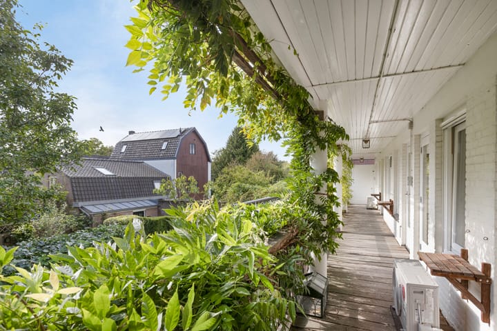 Foto 42 van Lakerstraat 32