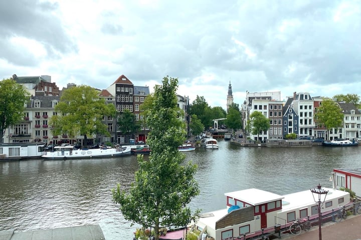 View photo 3 of Amstel 84-1