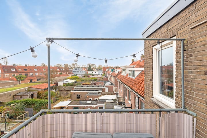 Foto 26 van Heuvelstraat 151-A