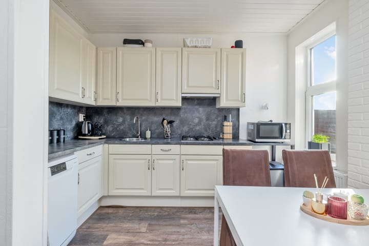 Foto 13 van Ds. Petersenstraat 13