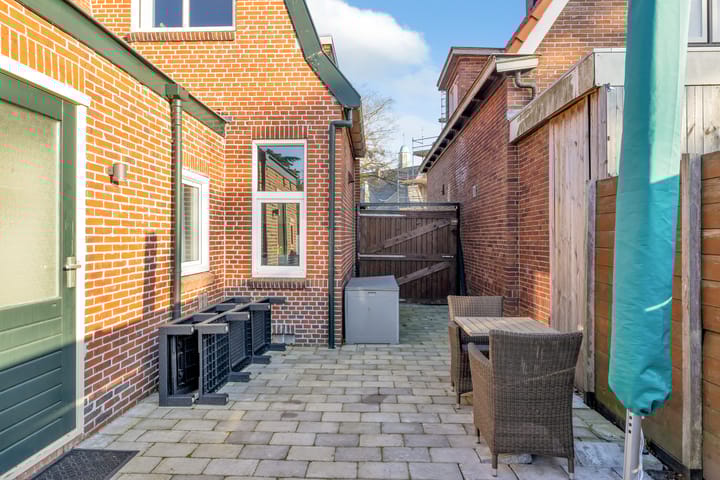 Foto 36 van Ds. Petersenstraat 13