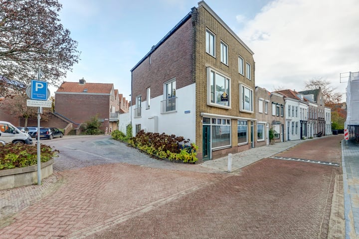 Bekijk foto 1 van 's-Heer Hendrikskinderenstraat 49