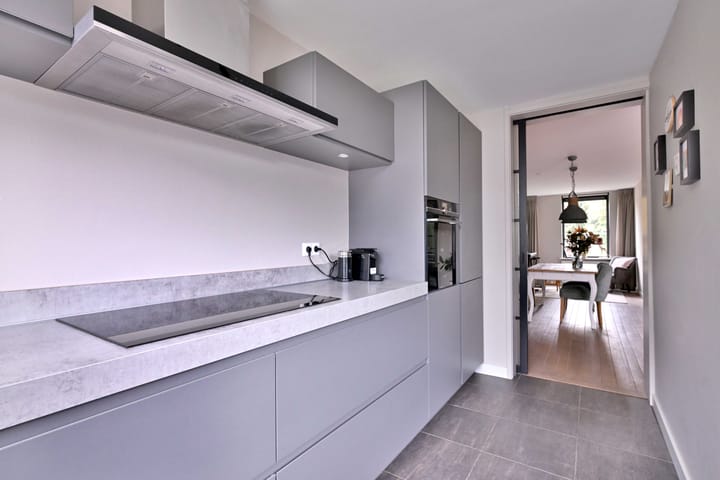 Photo 13 of De Savornin Lohmanstraat 6