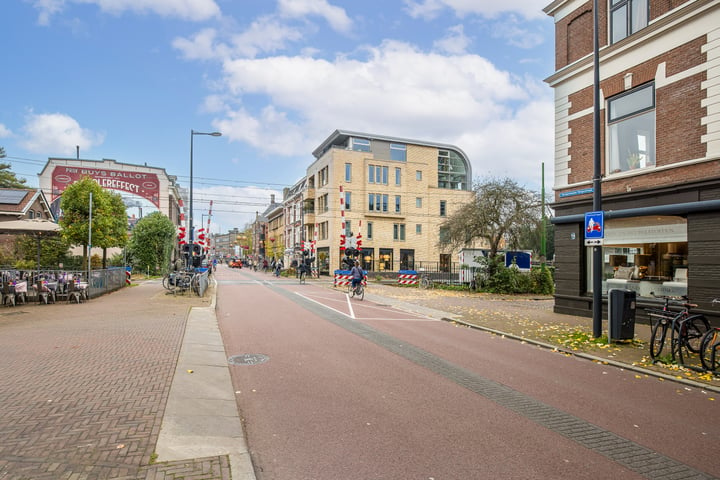 View photo 7 of Burgemeester Reigerstraat 10-B