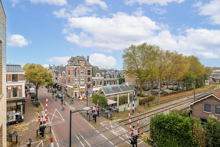 View photo 17 of Burgemeester Reigerstraat 10-B