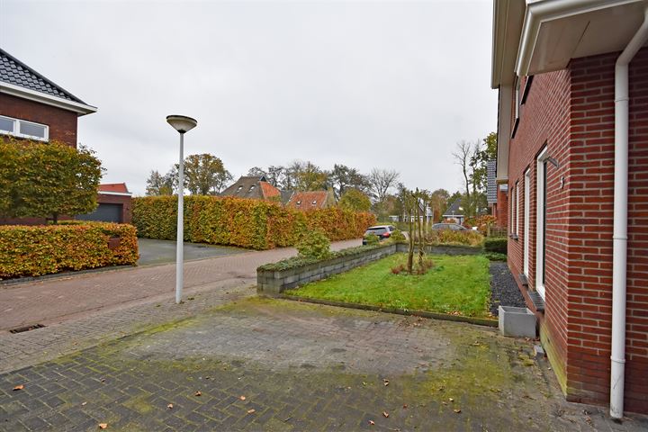 View photo 3 of Swanneblom 5